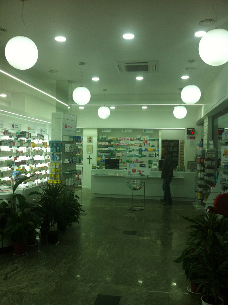 FARMACIA_FINITA_2